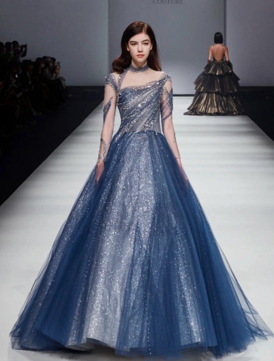 《绝对演绎》试镜开测 女明星出道战袍惊艳全场