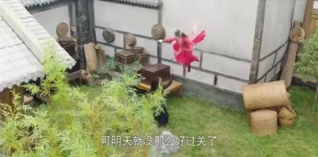 内娱开始卷起来了 《绝对演绎》奋斗咖八天杀青两万部戏